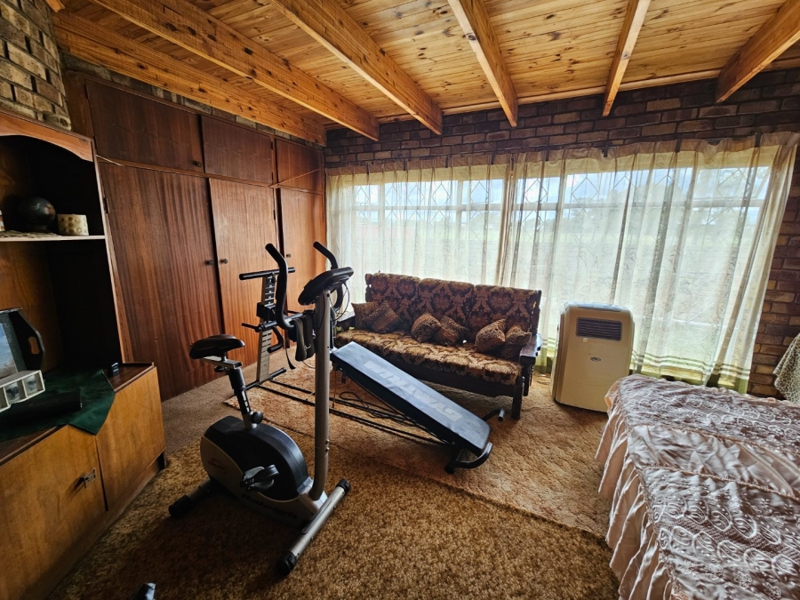 8 Bedroom Property for Sale in Potchefstroom Rural North West